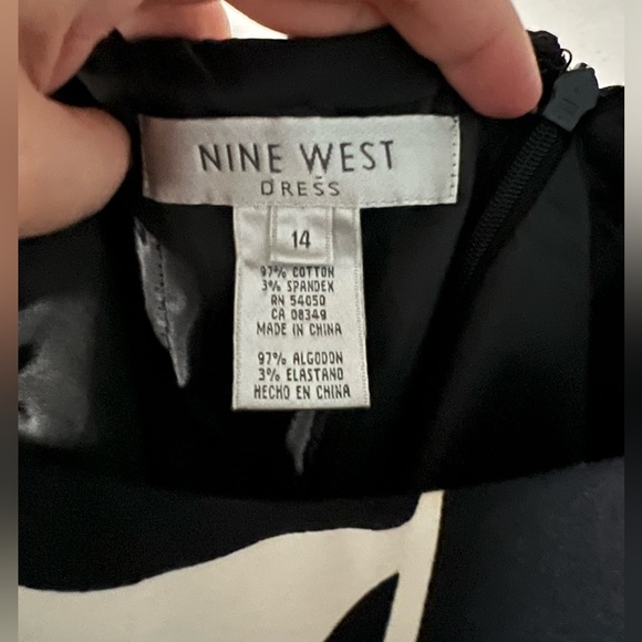 Black and White Tulip Print Nine West Dress - Picture 3 of 3